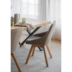 Alison tuoli lakattu tammijalka / tumma beige kangas