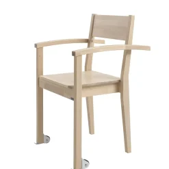 Joki tuoli pyörillä